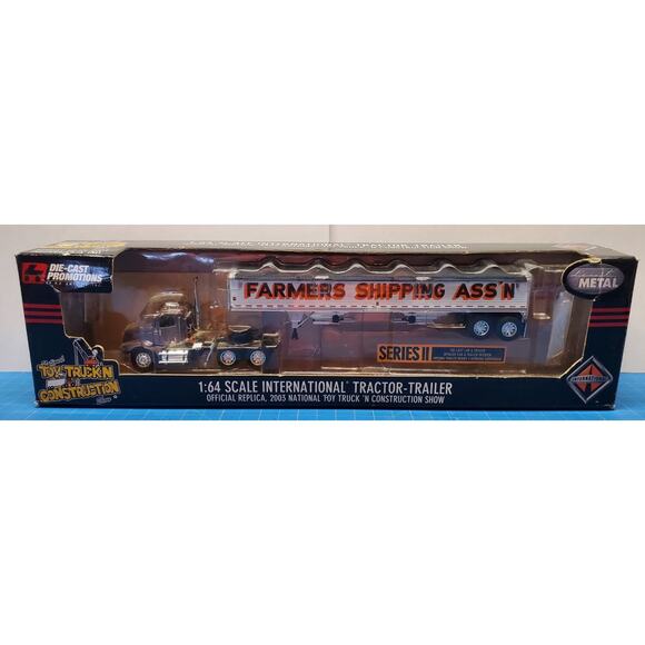 Diecast Promotions 2003 TT&C Show Truck International 9100 and Grain Hopper - Picture 1 of 9